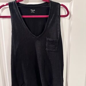 Madewell Black Tank Top with V-neck and Soft Fabric